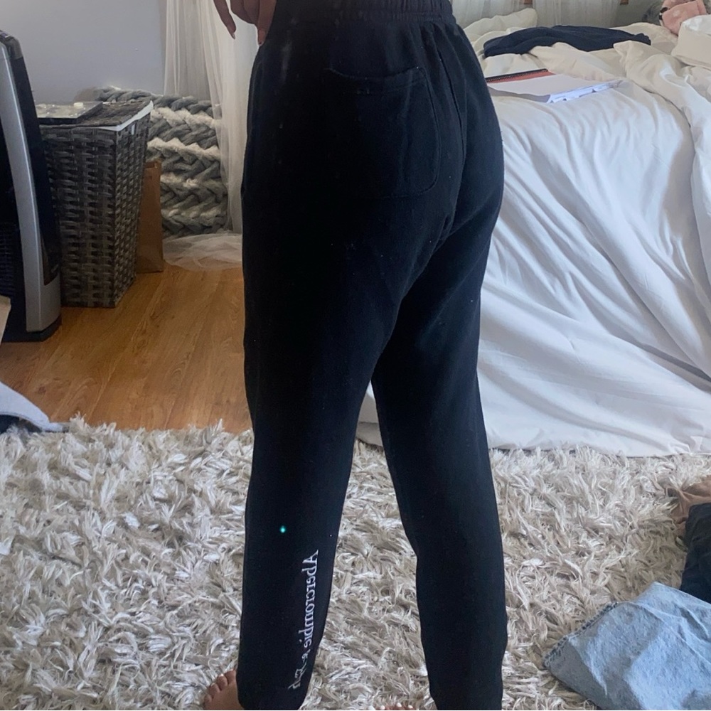 Abercrombie men fleec sweats